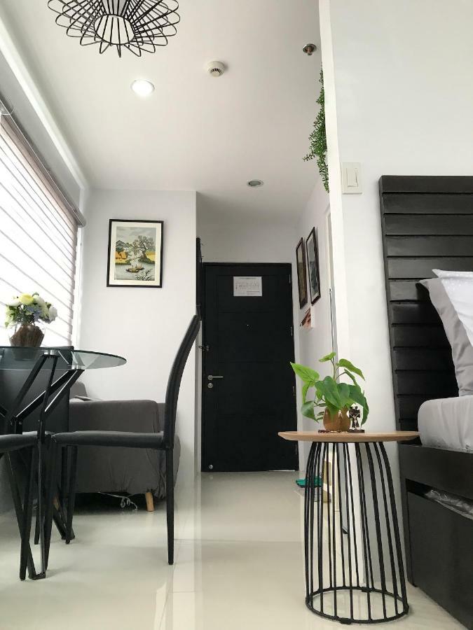 Cozy And Full Service Condo At The Heart Of Баколод Екстер'єр фото